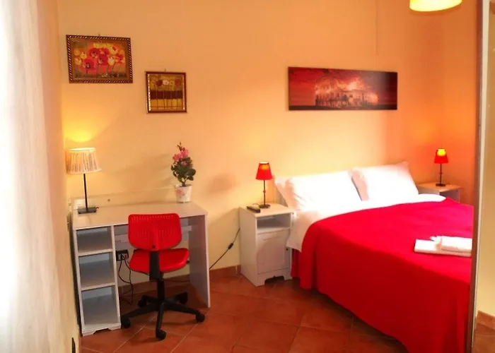 Гостевой дом Lanusei 2*